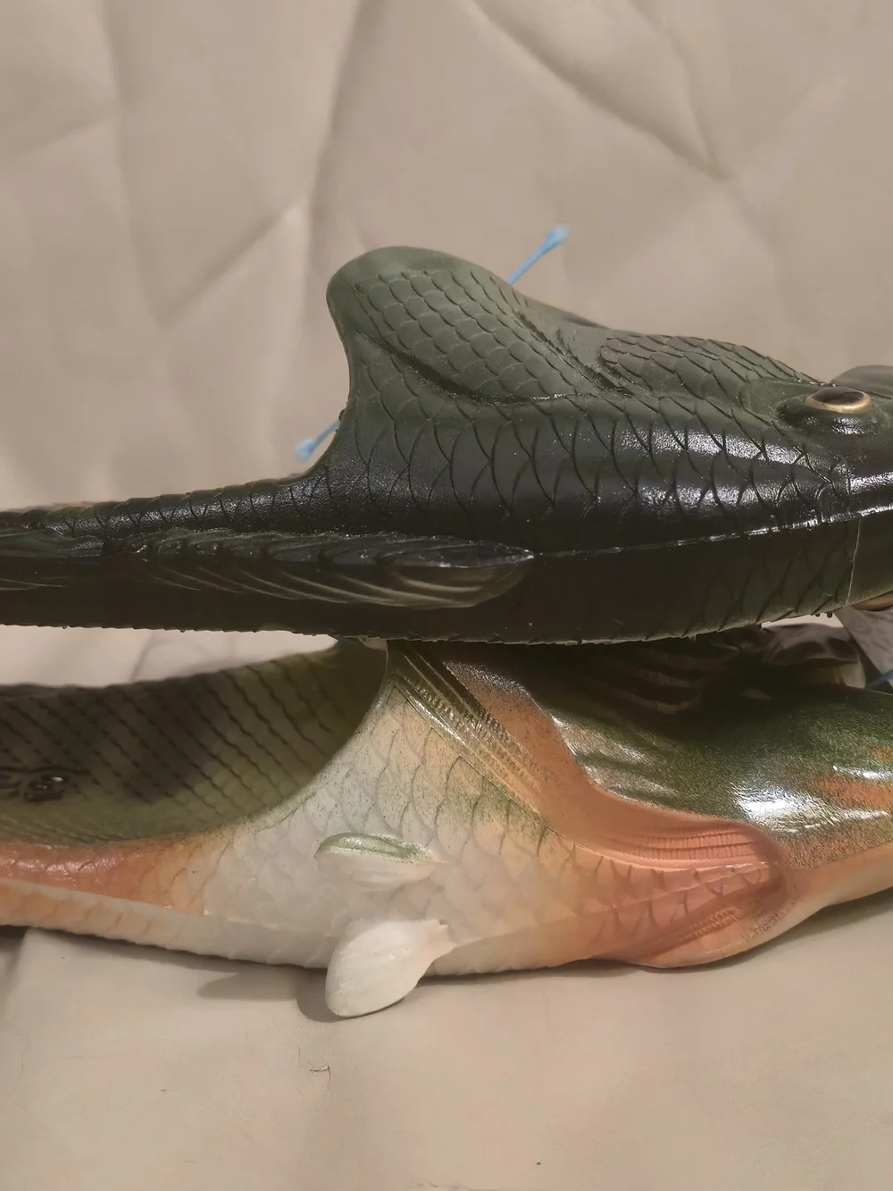 NWT! Coddies Green Fish Flip Flop Slides Shoes, Unisex, Men's 7/8, Women's 9/10